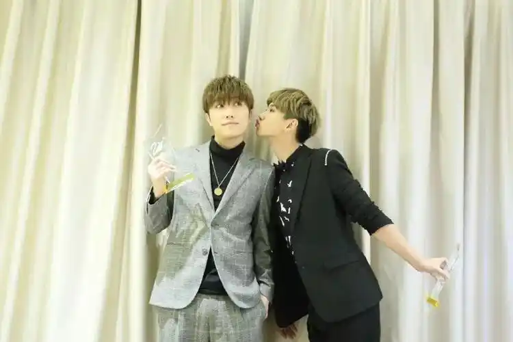 专访| 汪苏泷徐良当面互揭老底!不能说的秘密大曝光?