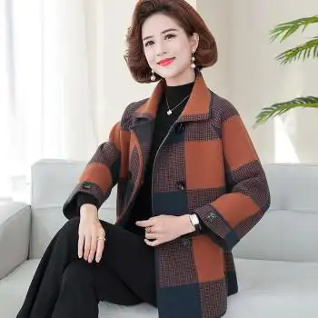 母亲穿的短款中老年女装秋装外衣洋气上衣大码针织开衫50岁sdanlerb