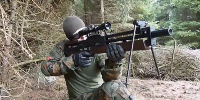 别看这一把小小的狙击步枪,在战争史上它可是取得巨大的作用.