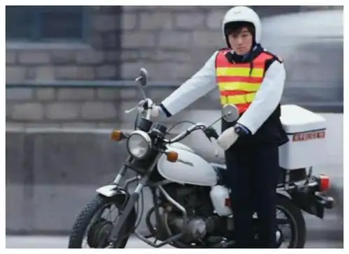 周星驰多次用代号"9527",到底是什么梗?用粤语读才知其中含义