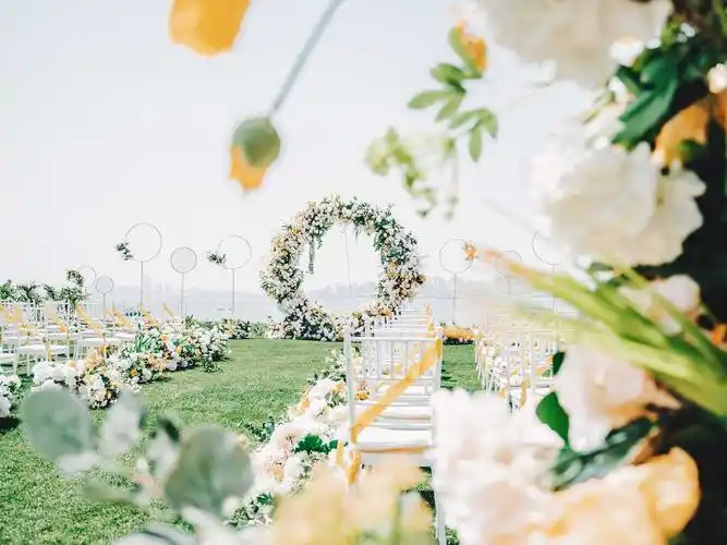 一路有你丨黄绿色森系户外婚礼