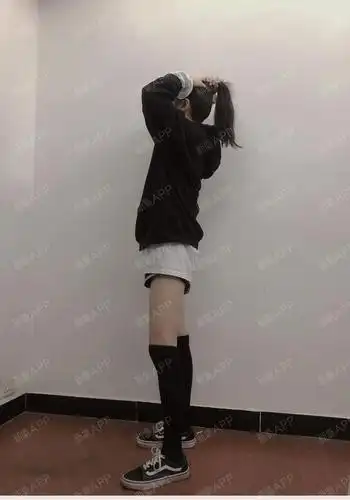 虽然开始降温,但我还是要露大腿展示一下我的吸脂成果