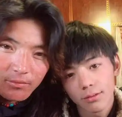 丁真被恶意消费恐怕会糊,刚炒作完哥哥尼玛,又来了个舅舅恩珠