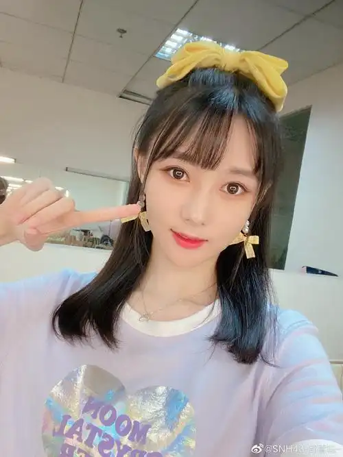 女团snh48-邵雪聪 的图集