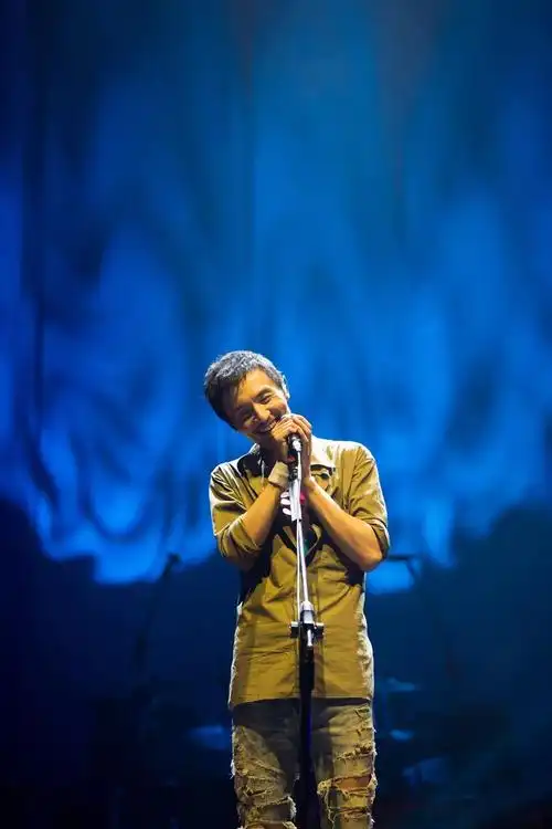 11月10日11日当国潮音乐节携手朴树tizzyt许嵩小鬼遇上霸都合肥