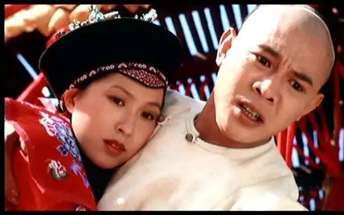 老实说郭蔼明在电视剧中的古装造型都不太能显示出她的自然美,但是在