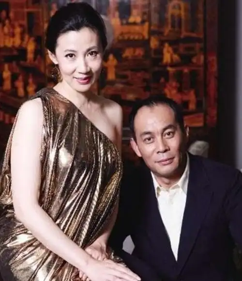 7,于和伟于和伟和妻子 宋林静的爱情可就不是顺顺利利的,两个人是在