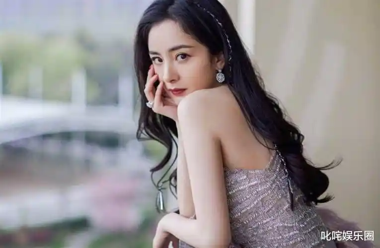 杨幂p图太过火 34岁近照颜值认不出_网友_演艺圈_严重