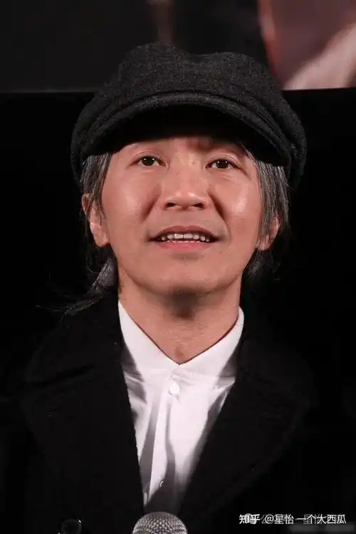 周星驰已经61岁,却依旧单身无儿无女,但对于星爷来说,张柏芝和徐娇