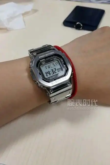 卡西欧35周年金银小方块一网打尽