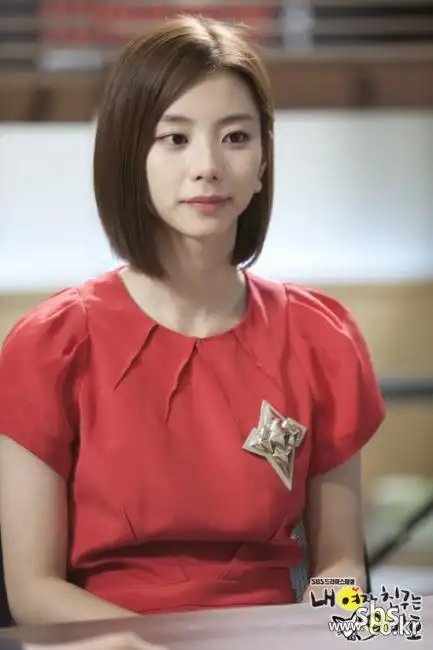 朴秀珍的是什么发型?