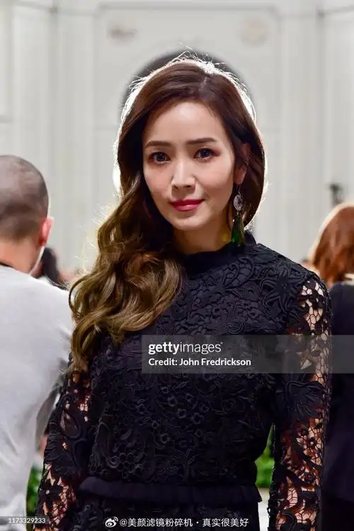 欢迎美丽的大主播来内地发展哦    #侯佩岑