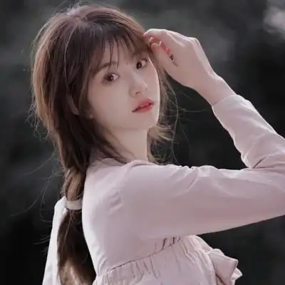 女生头像氛围感ins 高清安静又温柔又沉稳的女生头像图片_女生头像