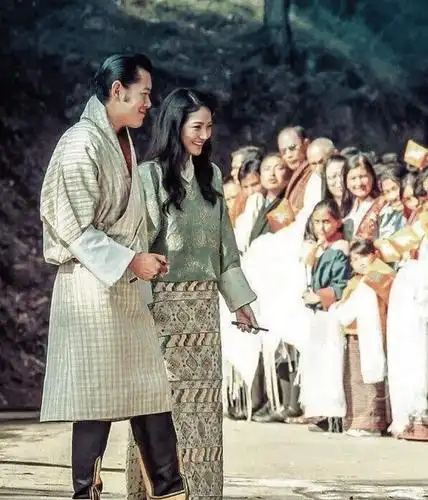 不丹最美王后!国王曾为她放弃"一夫多妻"有新欢后将她冷落后宫