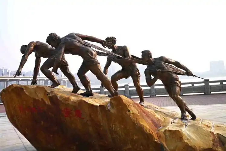 当网红城市重庆遇上百年泸州老窖窖龄酒"精英俱乐部之夜"即将起航!|泸