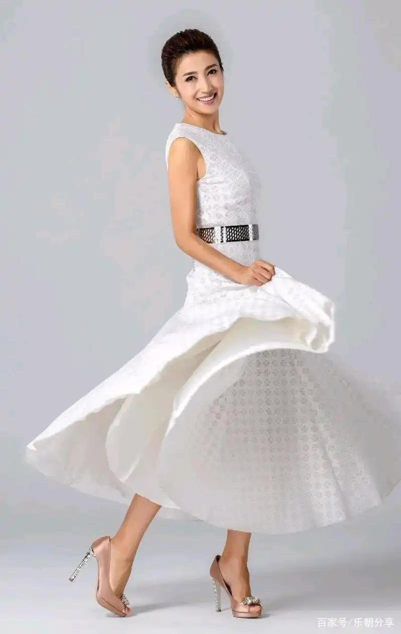 徐春妮美拍图集