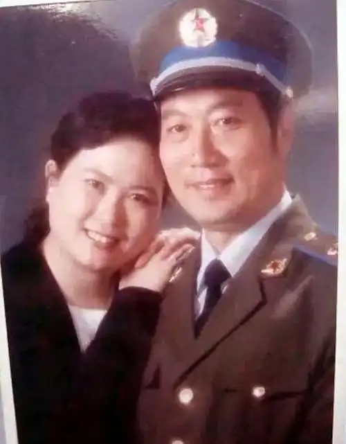 白志迪:曾在颐和园卖汽水,娶小师妹为妻,乐做王丽云的荧屏伴侣