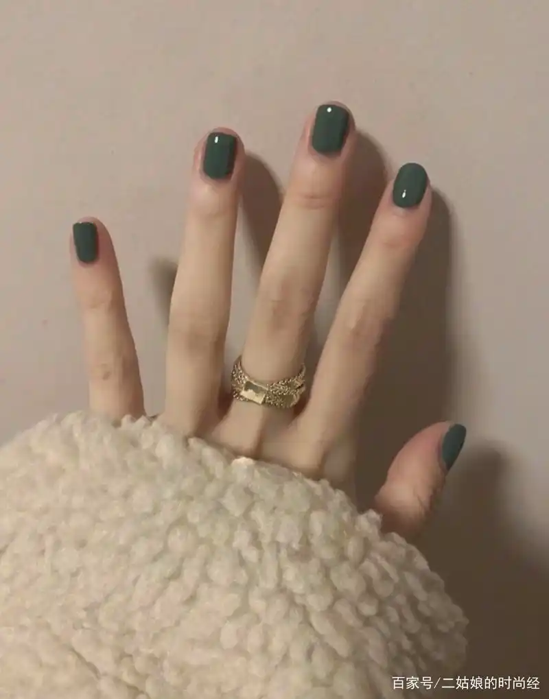 显白美甲分享～秋冬纯色美甲合集来啦