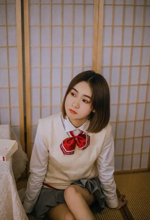 今年学生流行的发型有哪些 校园女学生剪清纯短发图集