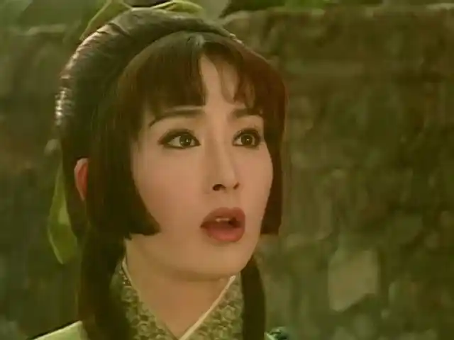 张敏于1998年电视剧《战国红颜》中出演西施.