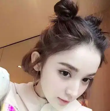 女生短发扎起来更好看分享合适短发的扎发发型