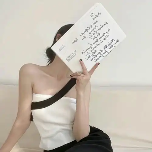 有哪些性冷淡风或清冷风的头像? - 知乎