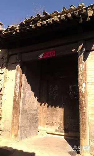 实拍五台山脚下的地主大院 木质百年老宅让人惊叹(图)