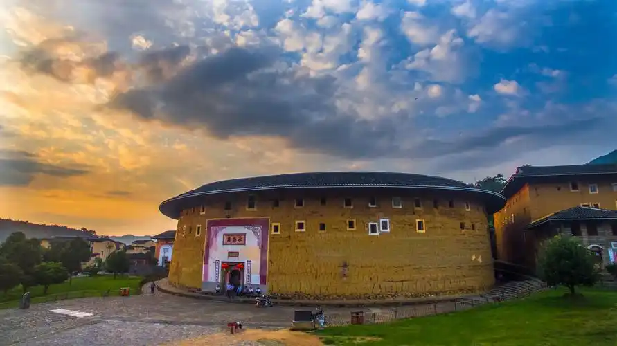 data-id="ucuuaq39uyxv">福建土楼(永定)旅游景区,位于福建省龙岩市<a