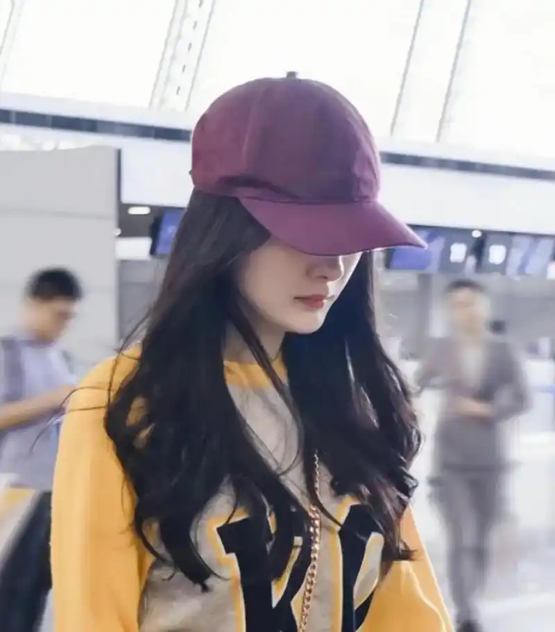 杨幂 百变之神的街拍,一如既往的好!