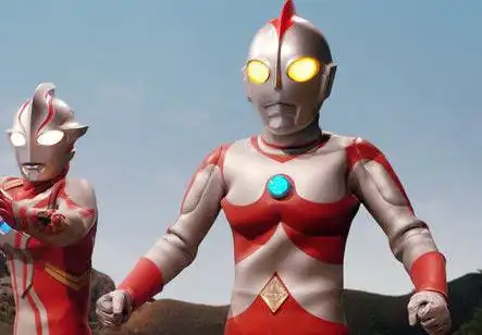 借债王嫌弃的十大奥特曼从来不跟他们借力量