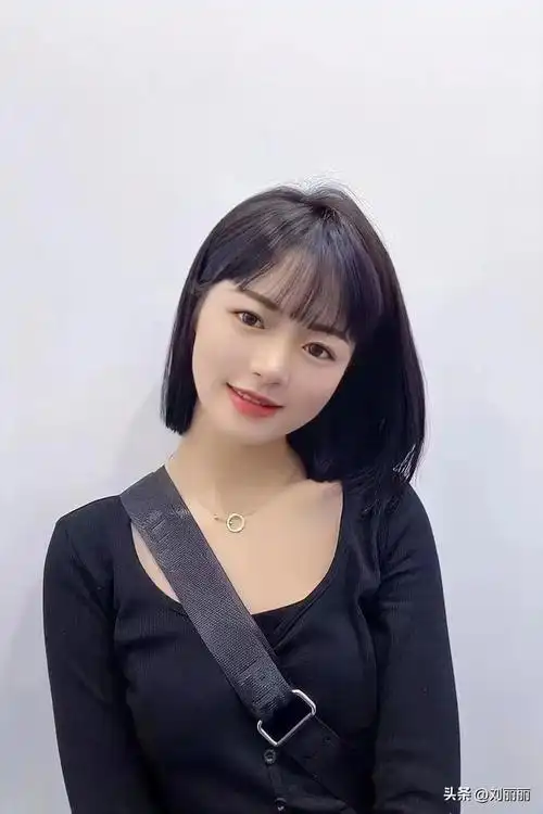 即显嫩#让你笑着走出这个理发店(小长脸适合什么发型女图片) - 冷求网