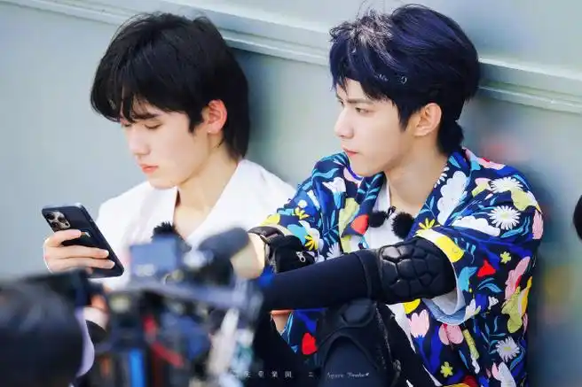 宋亚轩刘耀文 全员加速中