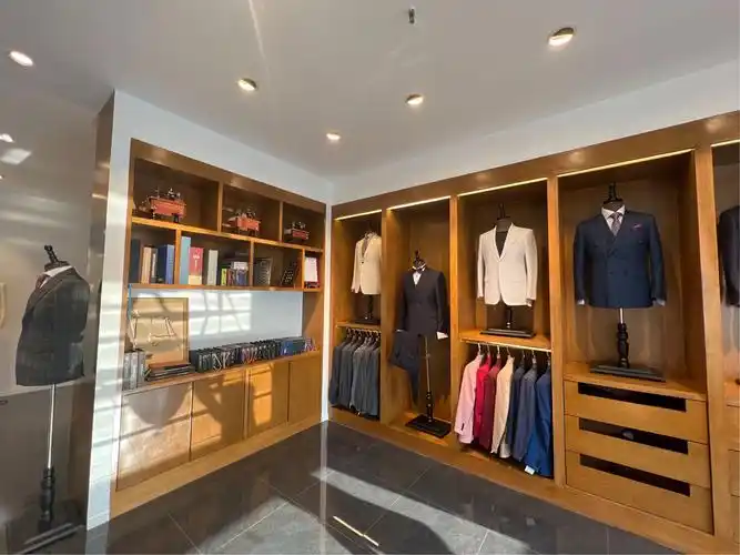 fanzy梵玺高级西服定制金水店