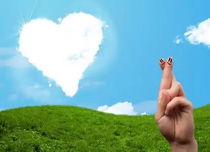 快乐的笑脸手指看着心形云插画