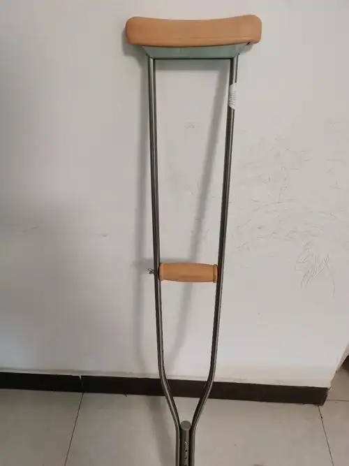 鱼跃(yuwell)医用腋下拐杖 大号 拐杖助行柱老人拐杖手杖助步器腋下