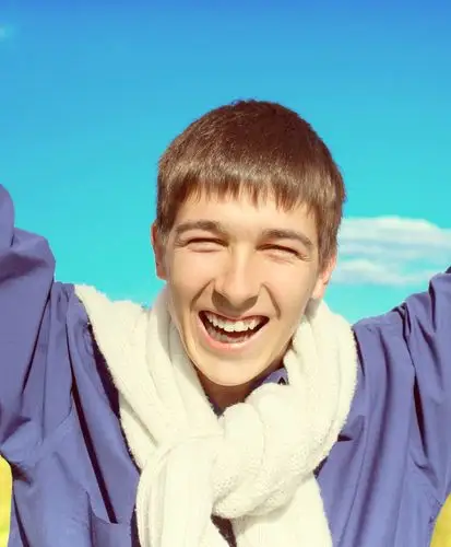 年轻人图片_年轻人图片大全_全景图片