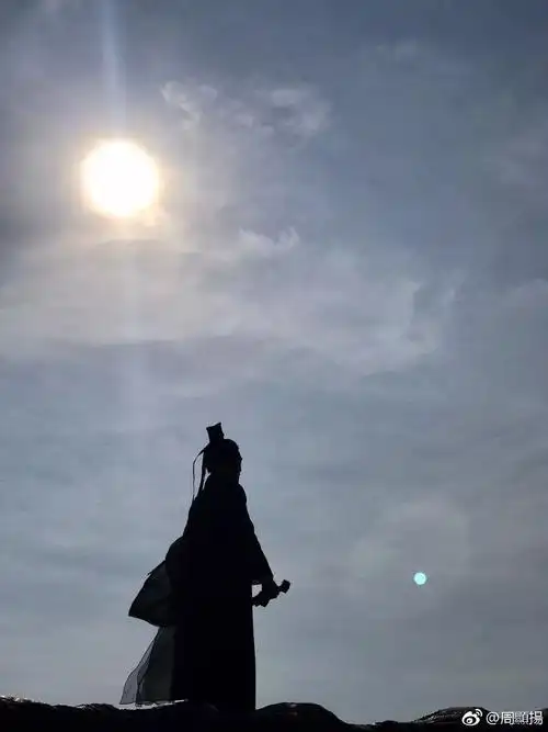 真三国无双英雄背影太神秘67来象山影视城偶遇即可看真容