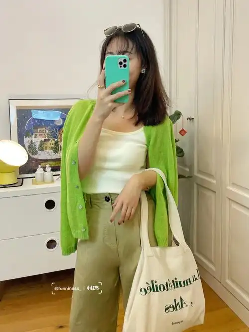 满意的裤型搭配上可以尝试粉蓝绿搭配卡其色感觉都是绝绝子不信你试试