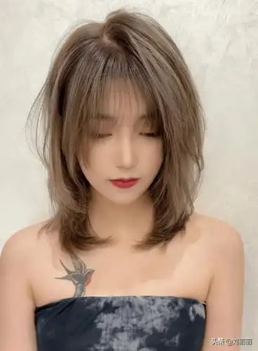 7月新时尚发型17款,有长有短任你选,款款都很美