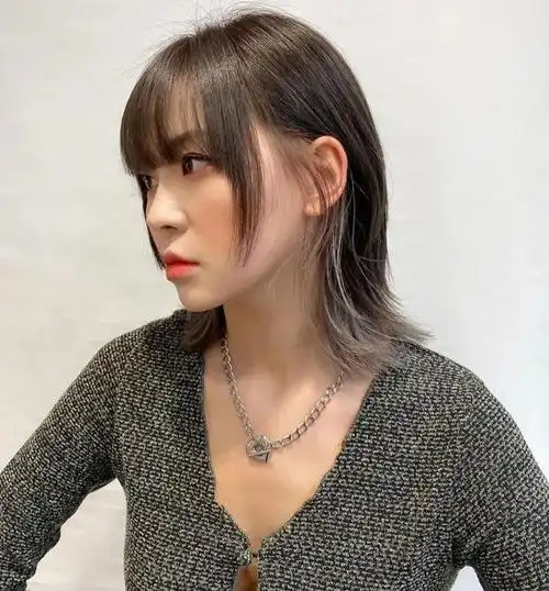 可盐可甜的层次披肩发