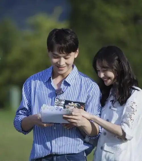 郑爽前男友张恒否认诈骗借高利贷分手一年晒两个孩子当爸了