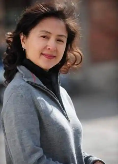 周玲 ling zhou 演员| 导演 关注 代表作 罗曼蒂克消亡史 小爸爸 胭脂