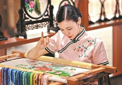 武汉非遗市集亮相江汉路步行街-遗产-中国都市文化界网