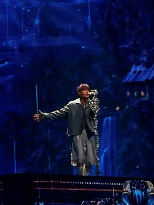 周杰伦杭州演唱会《听见下雨的声音》live版惊艳全场,原key超越cd