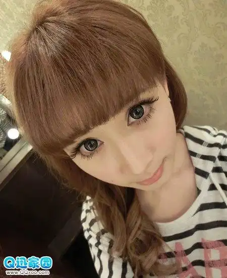 人气飙涨的网络美女自拍-非主流美女-q迅家园