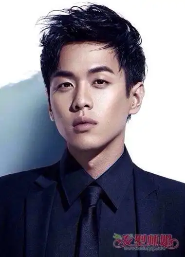 张若昀短卷发无刘海造型设计花儿与少年张若昀