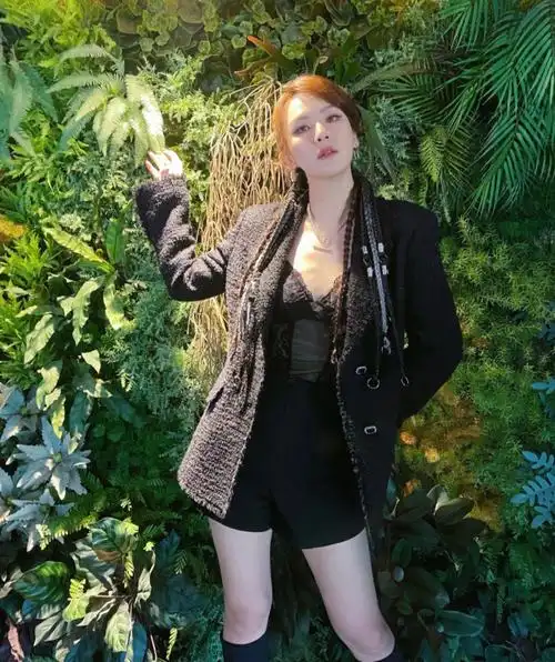 陈梓童摩登chic自带独立自信气场