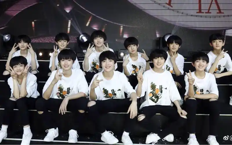 【tf家族】舞台完成度居然这么高!!三团练习生《第25小时》2019上半年