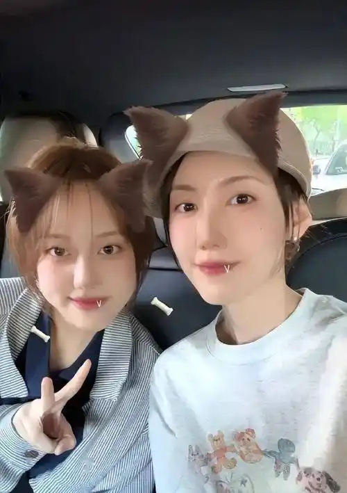 高露被曝已婚还有俩娃 女儿否认爸爸是演员贺刚