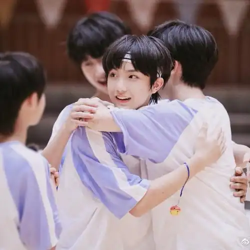 刘耀文三代张极李天泽丁程鑫三代张极宋文嘉丁程鑫丁程鑫三代朱志鑫